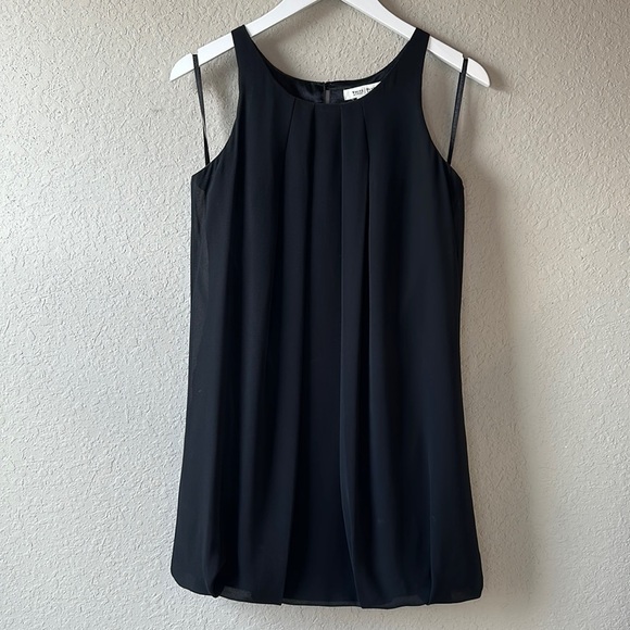 WHBM Bubble Hem Sleeveless Black Cocktail Dress Size 4 - Picture 2 of 14